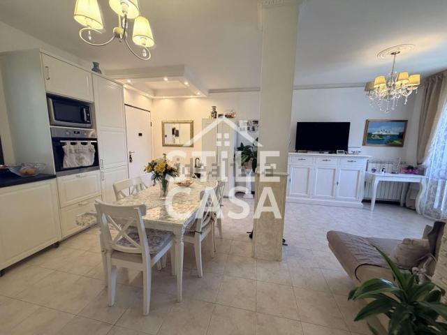 Appartamento in vendita di 95 m² in Via Cavour, 1