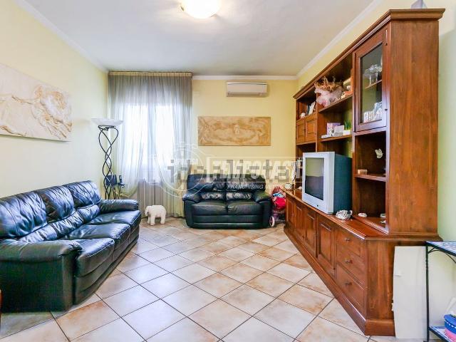 Appartamento in vendita di 95 m² in Via Cavour