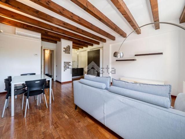 Appartamento in vendita di 95 m² in Via Cesare Battisti, 3