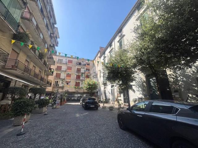 Appartamento in vendita di 95 m² in Via Cesare Battisti, 109