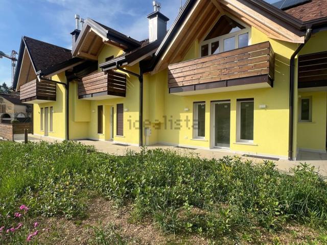 Appartamento in vendita di 95 m² in Via Chiesa, 67