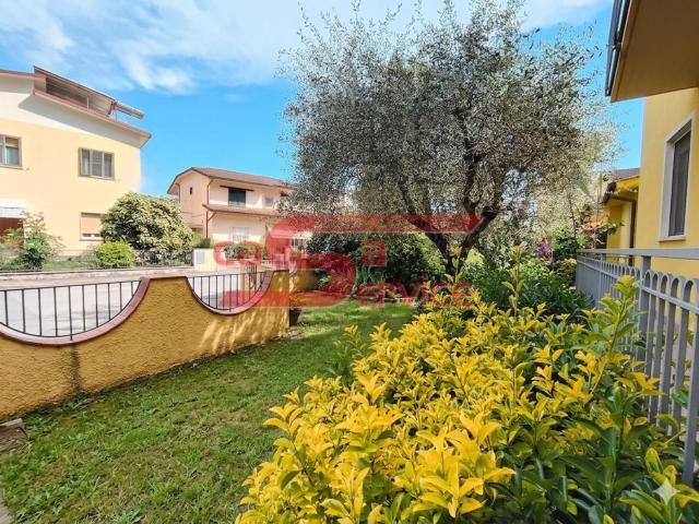 Appartamento in vendita di 95 m² in Via Croce Guigli, 11