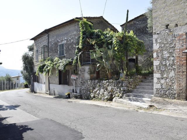 Appartamento in vendita di 95 m² in Via D. Alighieri