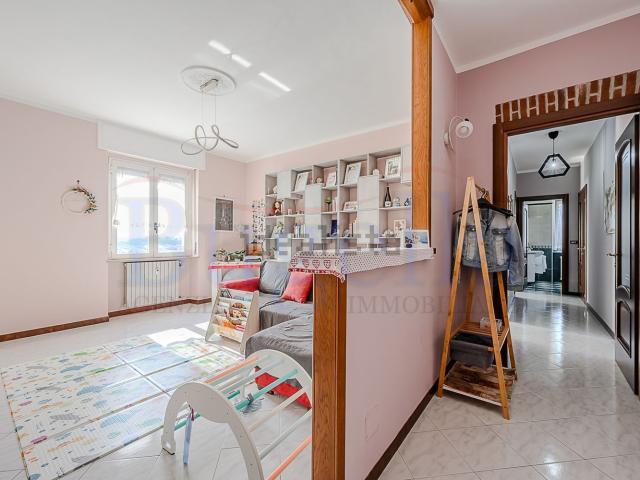 Appartamento in vendita di 95 m² in Via Dante Alighieri, 102