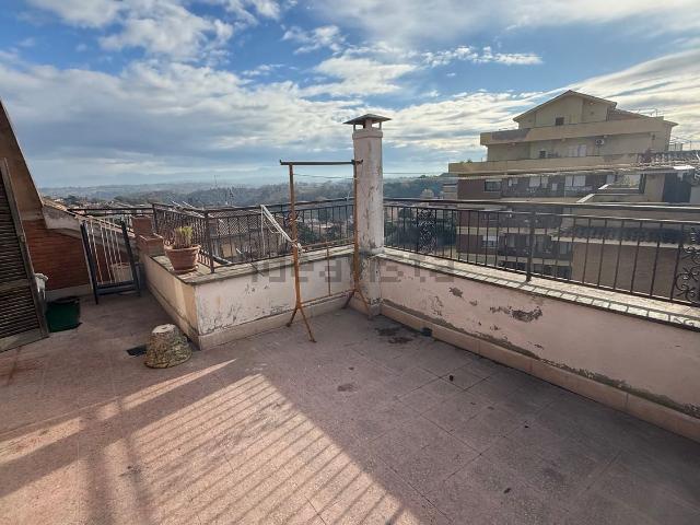 Appartamento in vendita di 95 m² in Via Dante Alighieri
