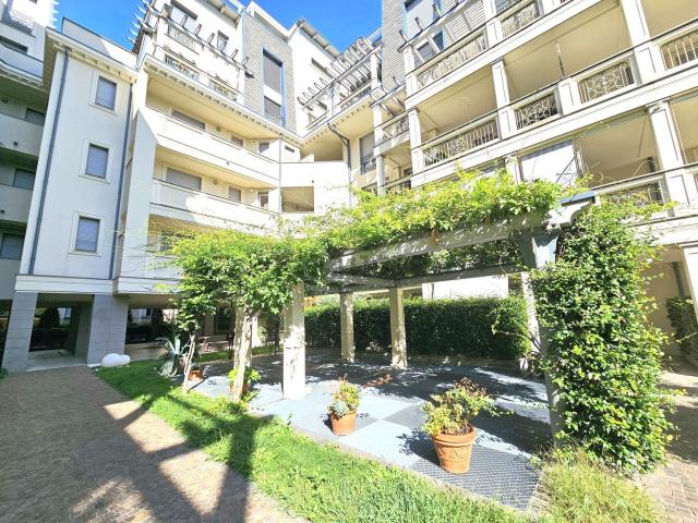 Appartamento in vendita di 95 m² in Via Dante Alighieri, 55
