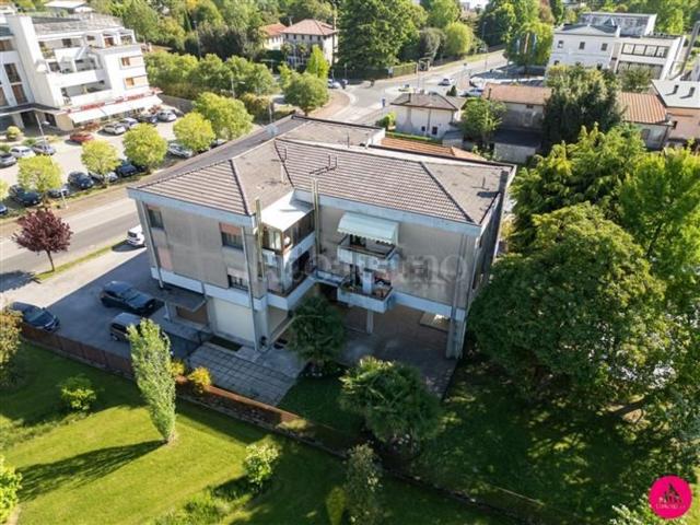 Appartamento in vendita di 95 m² in Via Dante Alighieri