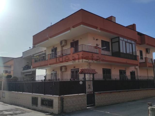 Appartamento in vendita di 95 m² in Via degli Spallieri, 33