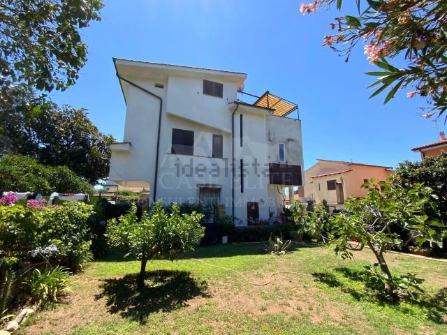 Appartamento in vendita di 95 m² in Via dei Noci, 39