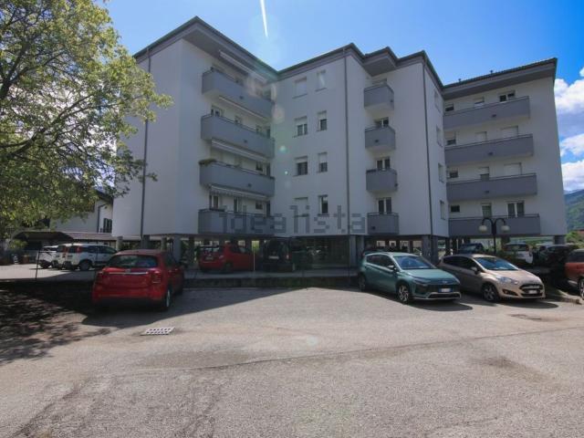 Appartamento in vendita di 95 m² in Via dei Prati, 22