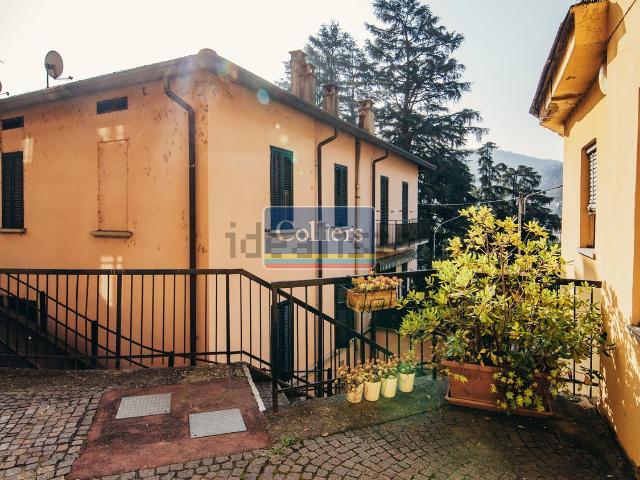 Appartamento in vendita di 95 m² in Via dei Villini