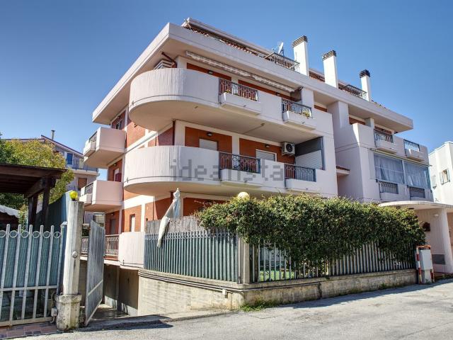 Appartamento in vendita di 95 m² in Via del Gabbiano, 15
