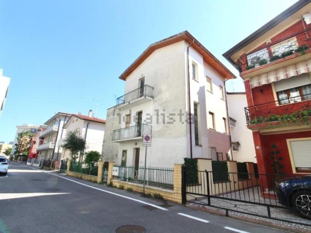 Appartamento in vendita di 95 m² in Via del Gambero