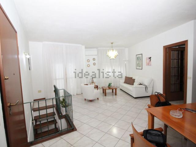 Appartamento in vendita di 95 m² in Via del Sileno