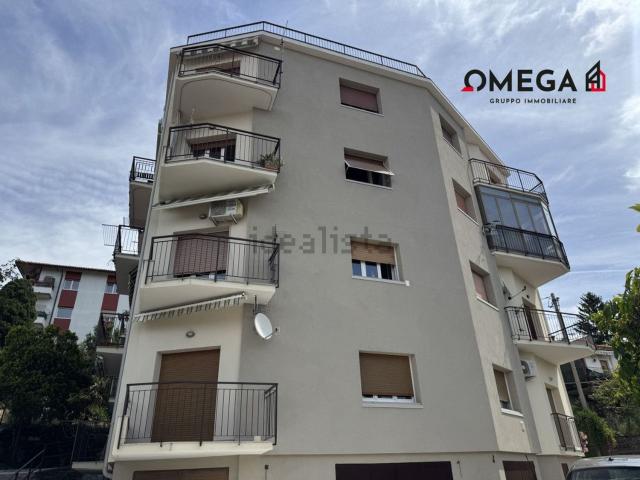 Appartamento in vendita di 95 m² in Via dell&apos Eremo, 74