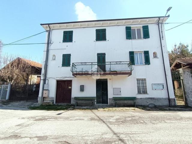 Appartamento in vendita di 95 m² in Via della Chiesa, 10