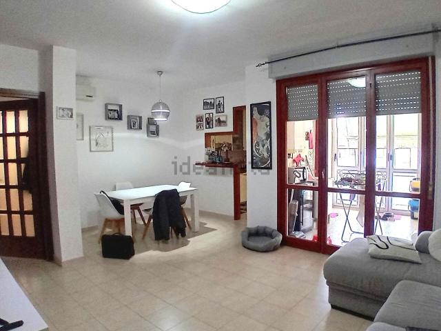 Appartamento in vendita di 95 m² in Via della Cooperazione