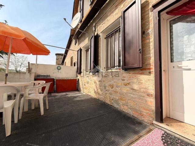 Appartamento in vendita di 95 m² in Via della Rocca, 178
