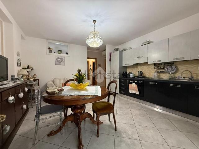 Appartamento in vendita di 95 m² in Via delle Veroniche, 12