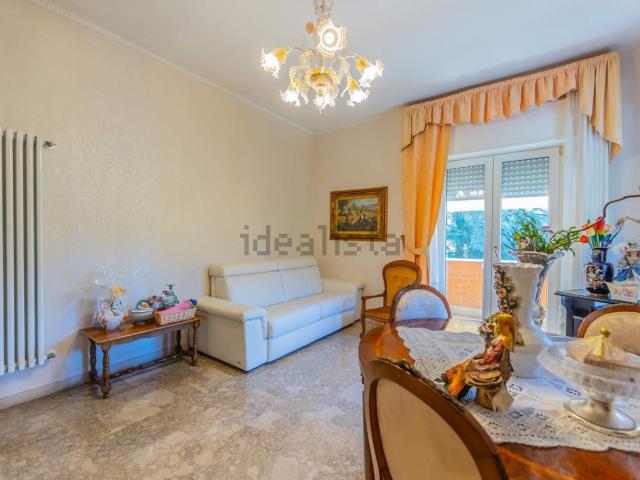 Appartamento in vendita di 95 m² in Via delle Violette