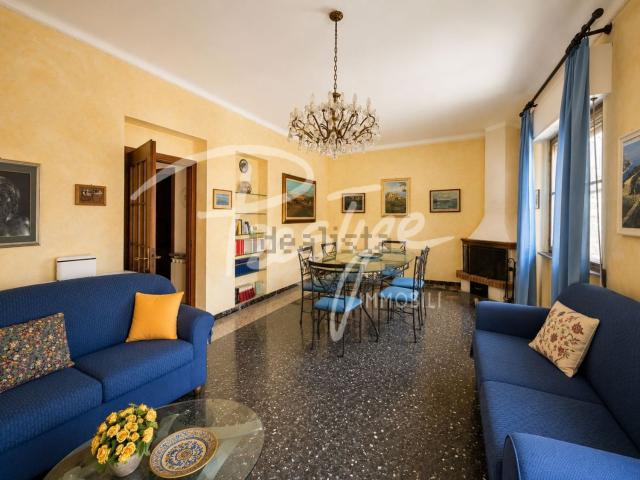 Appartamento in vendita di 95 m² in Via delle Ville, 26