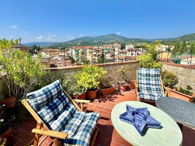 Appartamento in vendita di 95 m² in Via delle Gore