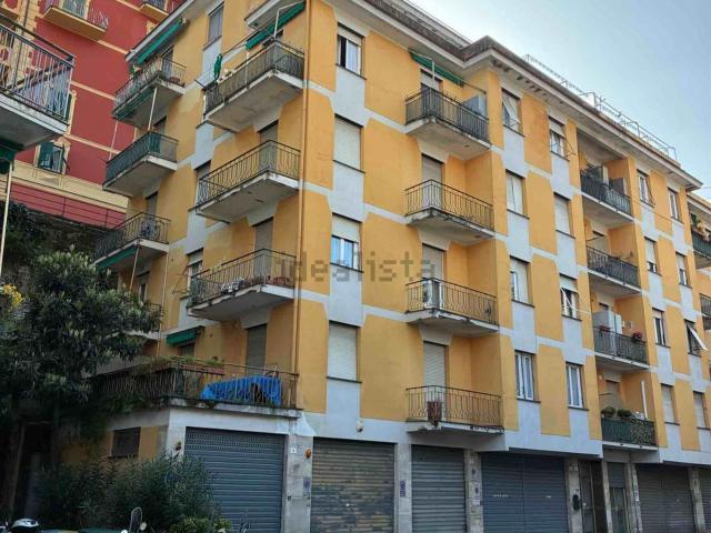 Appartamento in vendita di 95 m² in Via Delpino Teramo
