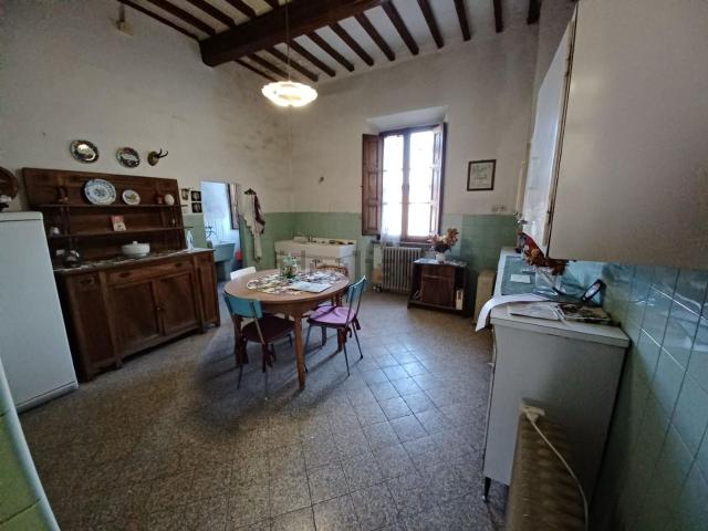 Appartamento in vendita di 95 m² in Via di Spugna, 12
