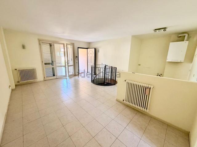 Appartamento in vendita di 95 m² in Via Don Franco Molinari
