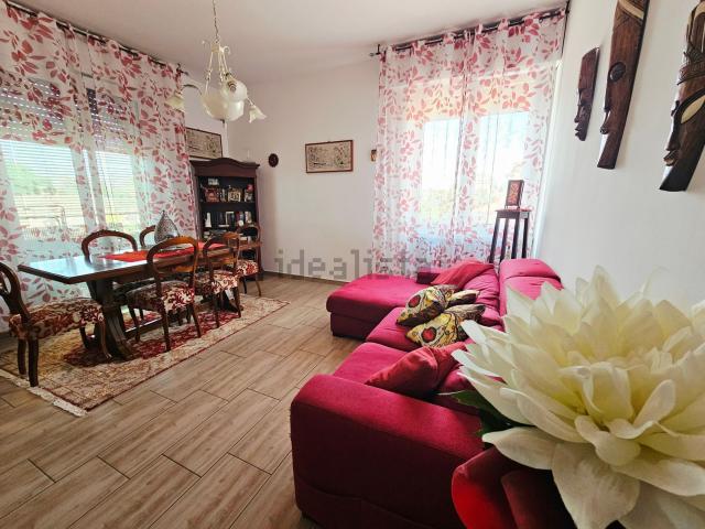Appartamento in vendita di 95 m² in Via Emilio Lepido, 8