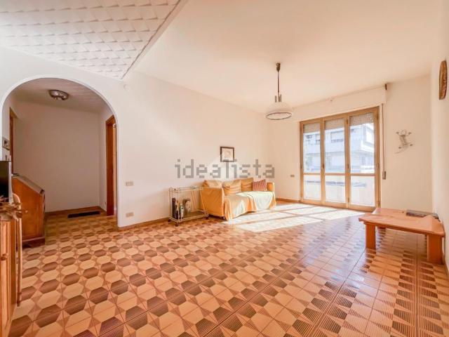 Appartamento in vendita di 95 m² in Via Empoli, 23