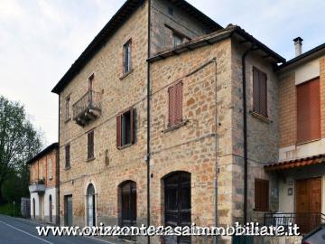 Appartamento in vendita di 95 m² in Via Euste Nardi