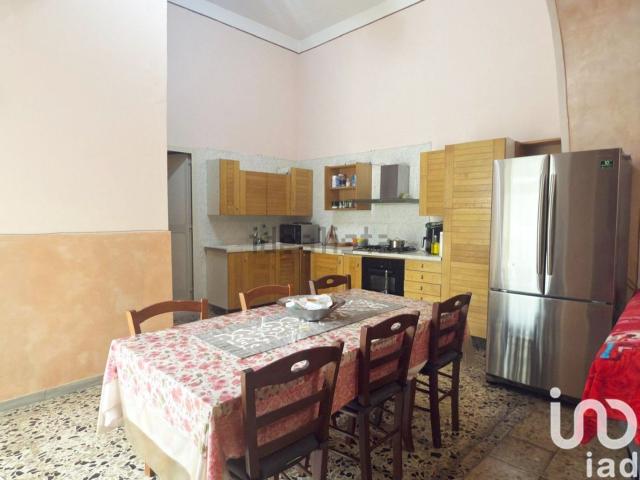 Appartamento in vendita di 95 m² in Via Falconieri, 19