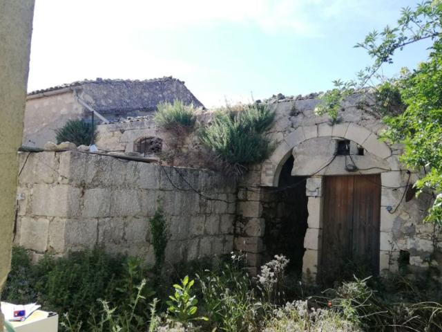 Appartamento in vendita di 95 m² in Via Felicia Schininà