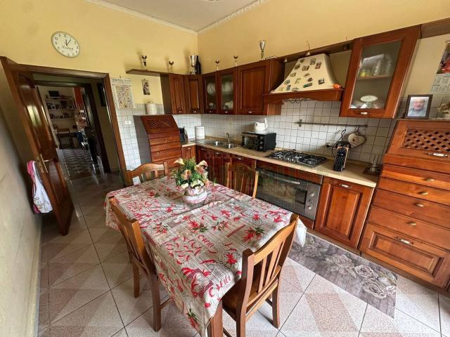 Appartamento in vendita di 95 m² in Via Felicioni