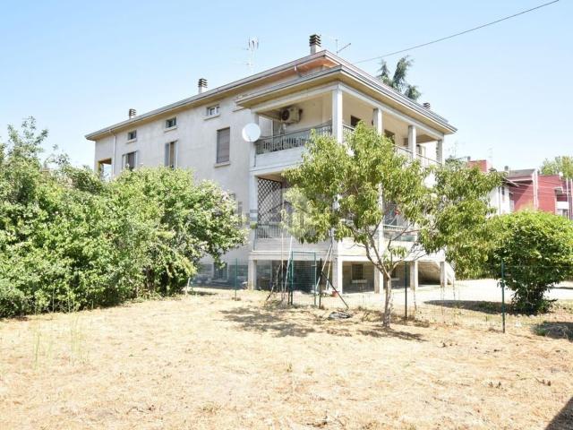 Appartamento in vendita di 95 m² in Via Fratelli Cairoli