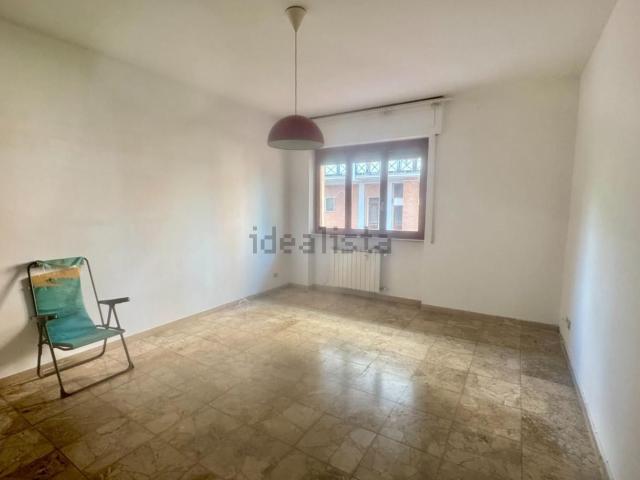 Appartamento in vendita di 95 m² in Via Fratelli Rosselli