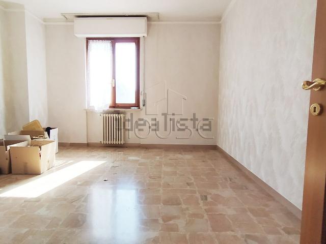 Appartamento in vendita di 95 m² in Via Francesco Petrarca