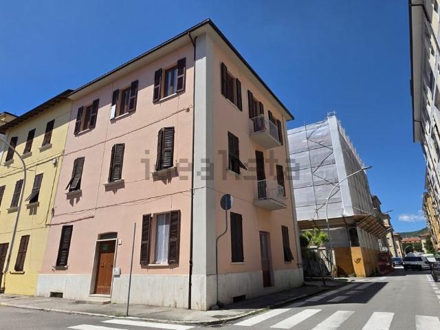 Appartamento in vendita di 95 m² in Via Francesco Rismondo