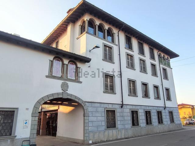Appartamento in vendita di 95 m² in Via G. Donizetti, 13