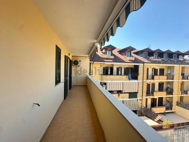 Appartamento in vendita di 95 m² in Via G. Romagnosi