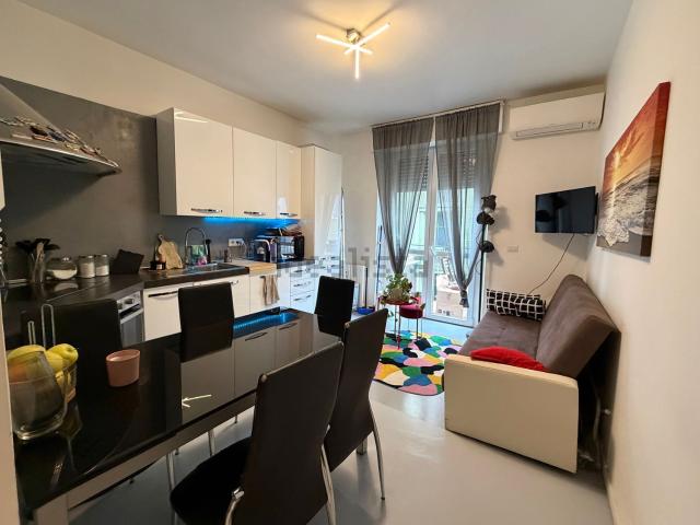 Appartamento in vendita di 95 m² in Via Gardone, 9