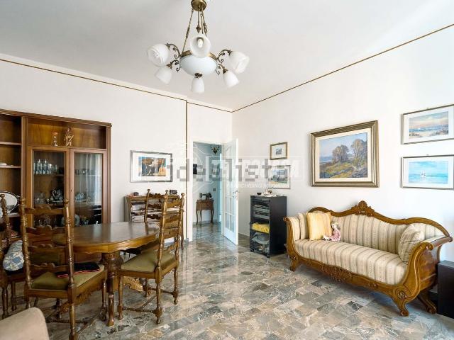 Appartamento in vendita di 95 m² in Via Gaspare Pedone