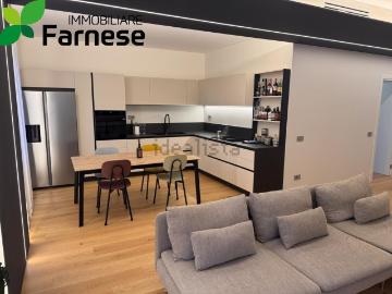 Appartamento in vendita di 95 m² in Via Gherardo Vaiarini, 26