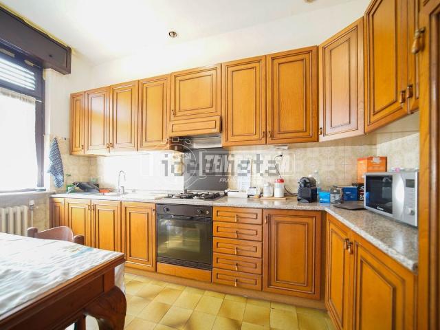 Appartamento in vendita di 95 m² in Via Giovanni Pascoli