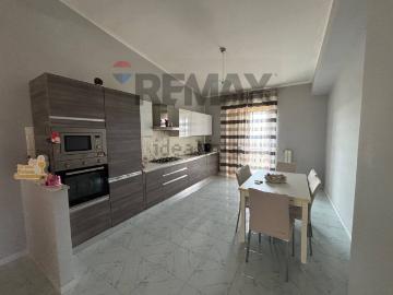 Appartamento in vendita di 95 m² in Via Giosuè Carducci, 2