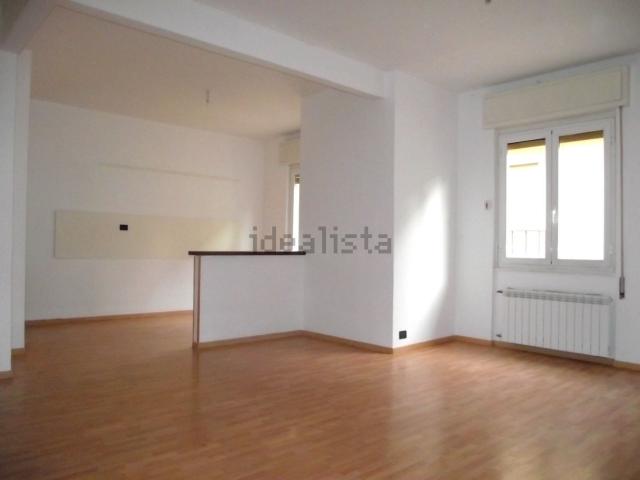 Appartamento in vendita di 95 m² in Via Giosuè Carducci