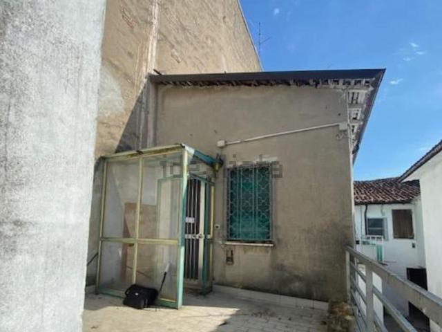Appartamento in vendita di 95 m² in Via Giacomo Matteotti