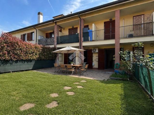 Appartamento in vendita di 95 m² in Via Giacomo Matteotti, 9
