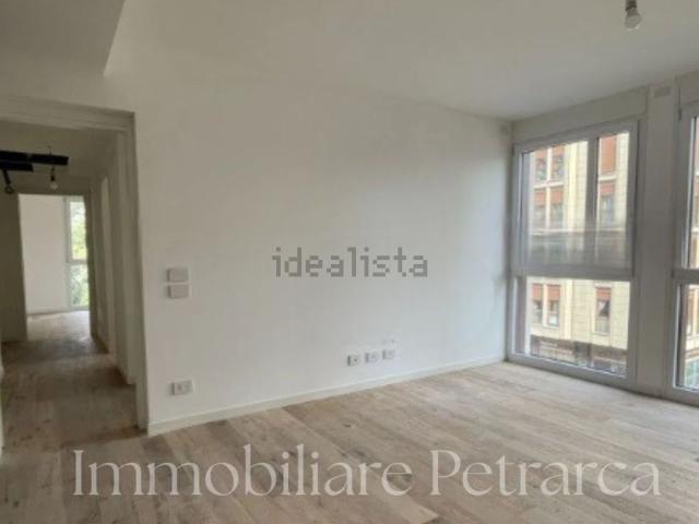 Appartamento in vendita di 95 m² in Via Giacomo Matteotti